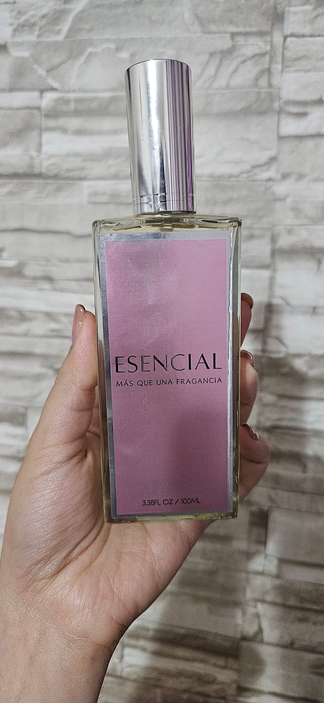 Customer photo review of M086 Inspirado en: La Vie Est Belle - Lancome