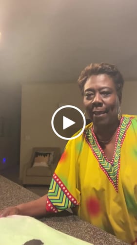 Customer video review of Squad Travel Bag Wicked Pink