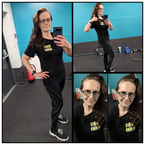 Customer photo review of DOV Crew Crest T-shirt