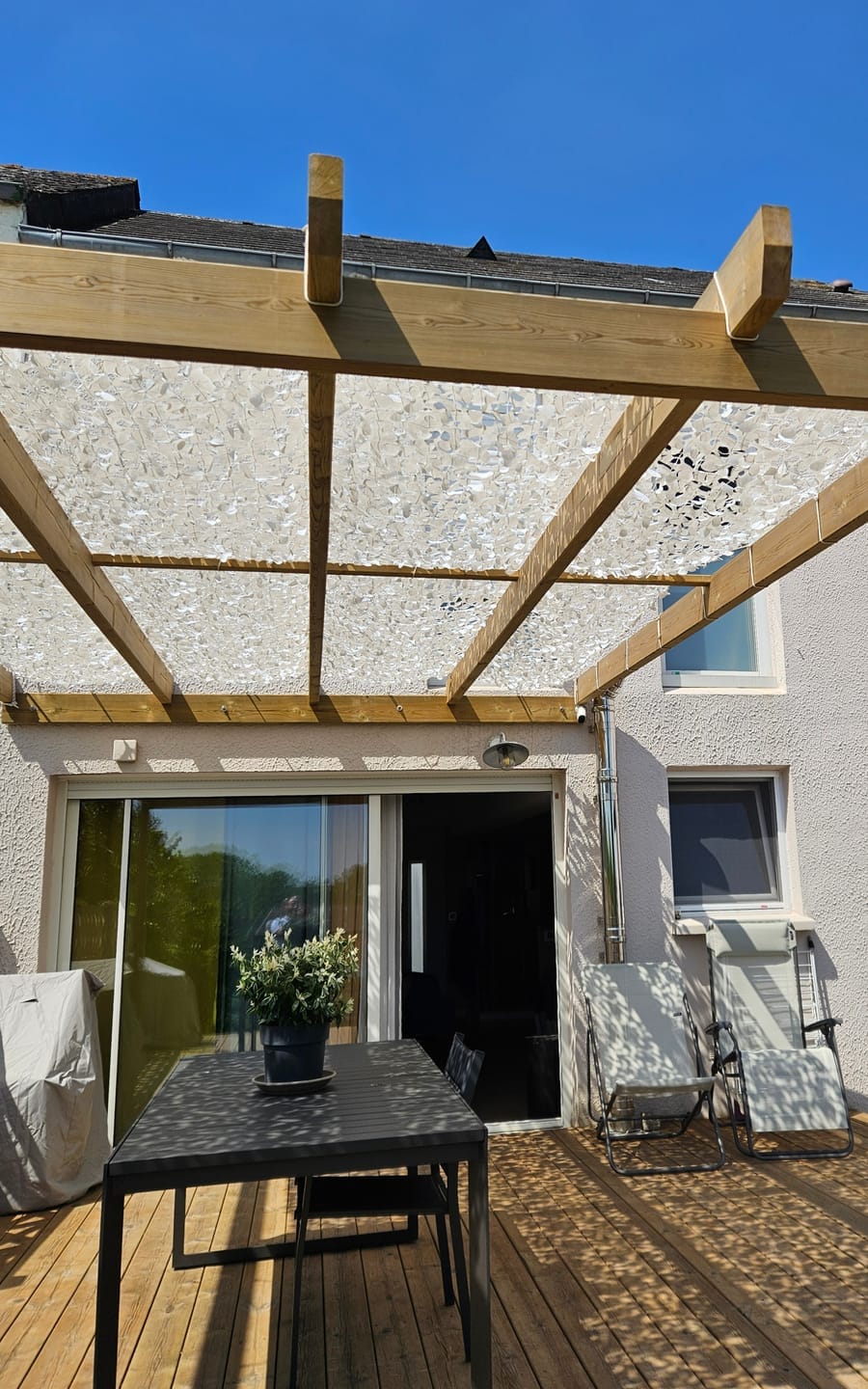 Customer photo review of White Camo Netting Sun Shade