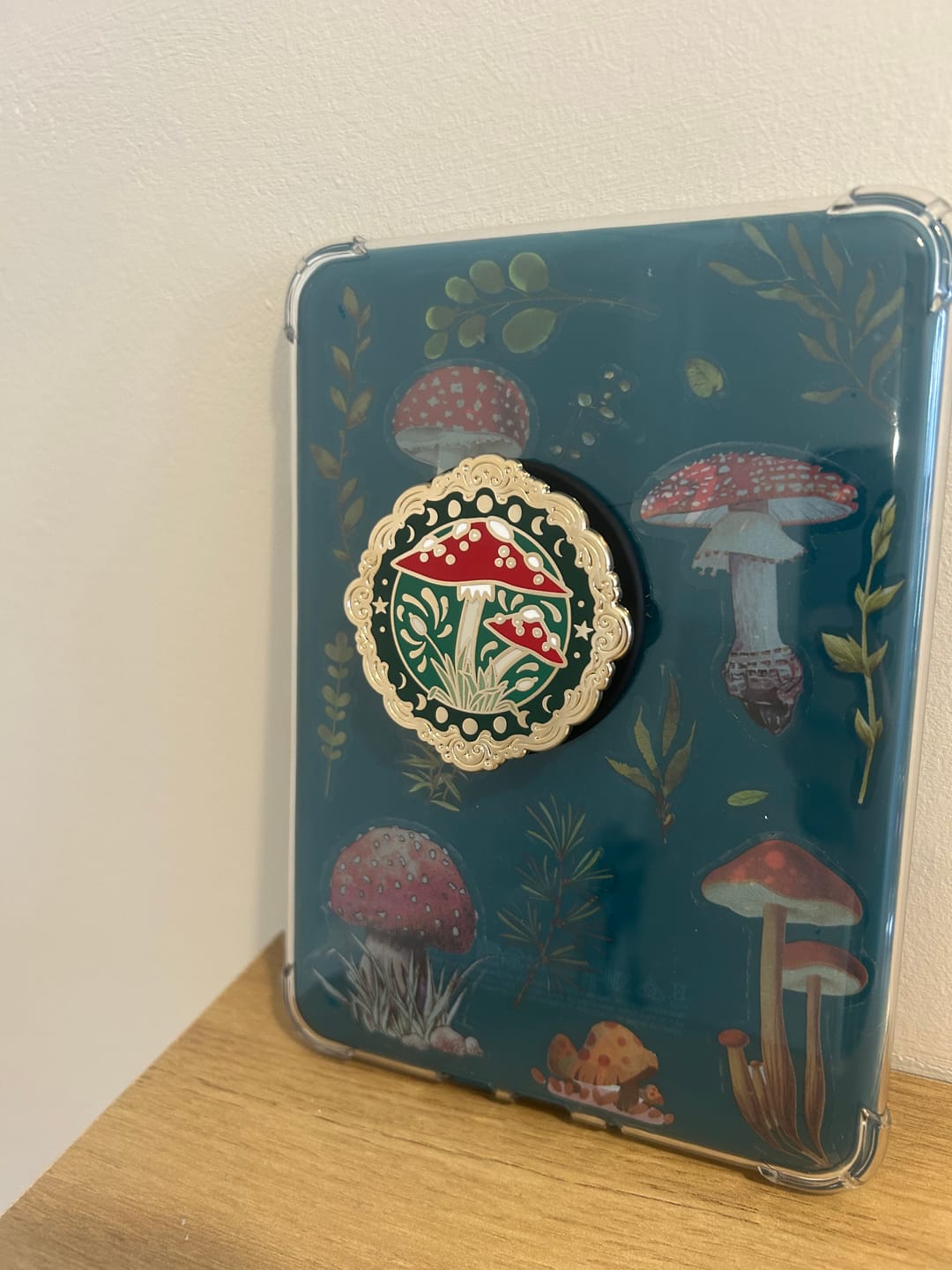 Customer photo review of Wonderland Clingie