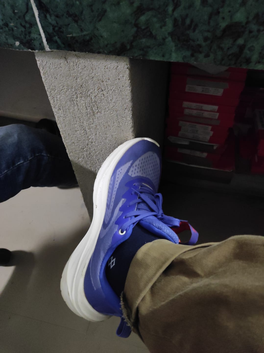 Customer photo review of Bacca Bucci SPEED PRO Athleisure Running Shoes