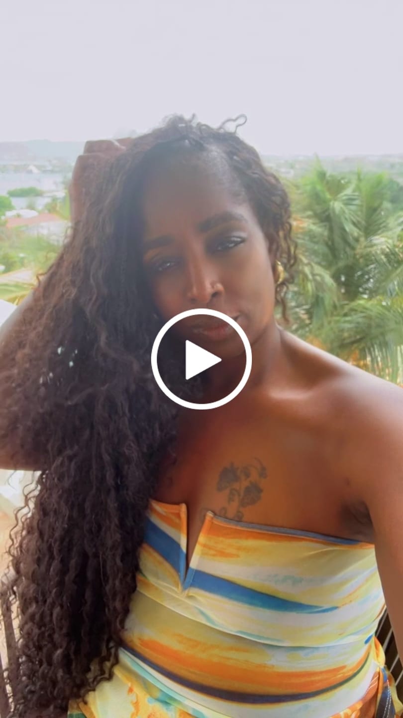 Customer video review of Double Drawn Burmese Italy Curly Human Braiding Hair