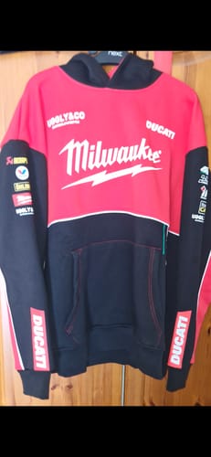 Customer photo review of Milwaukee Tools® x DUCATI® Teamwear Hoodie