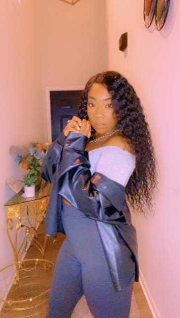 Customer photo review of MORE FACE Deep Wave Curly Human Hair Wigs 13x4 13x6 Transparent Lace Front Human Hair Wigs