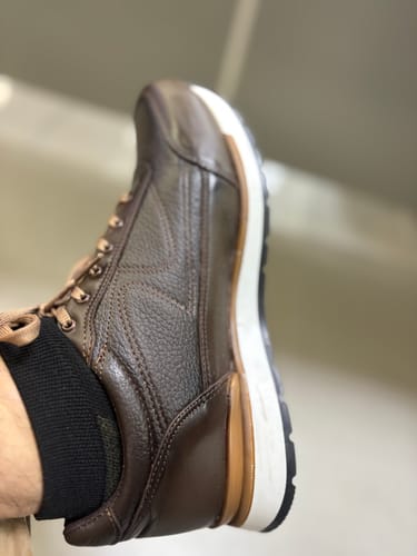 Customer photo review of Tenis Artesanal Homre Toronto - Moka
