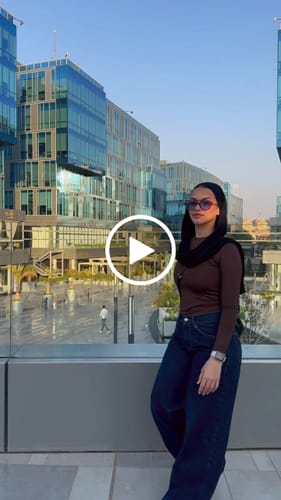 Customer video review of Round Neck Seamless Sculpt