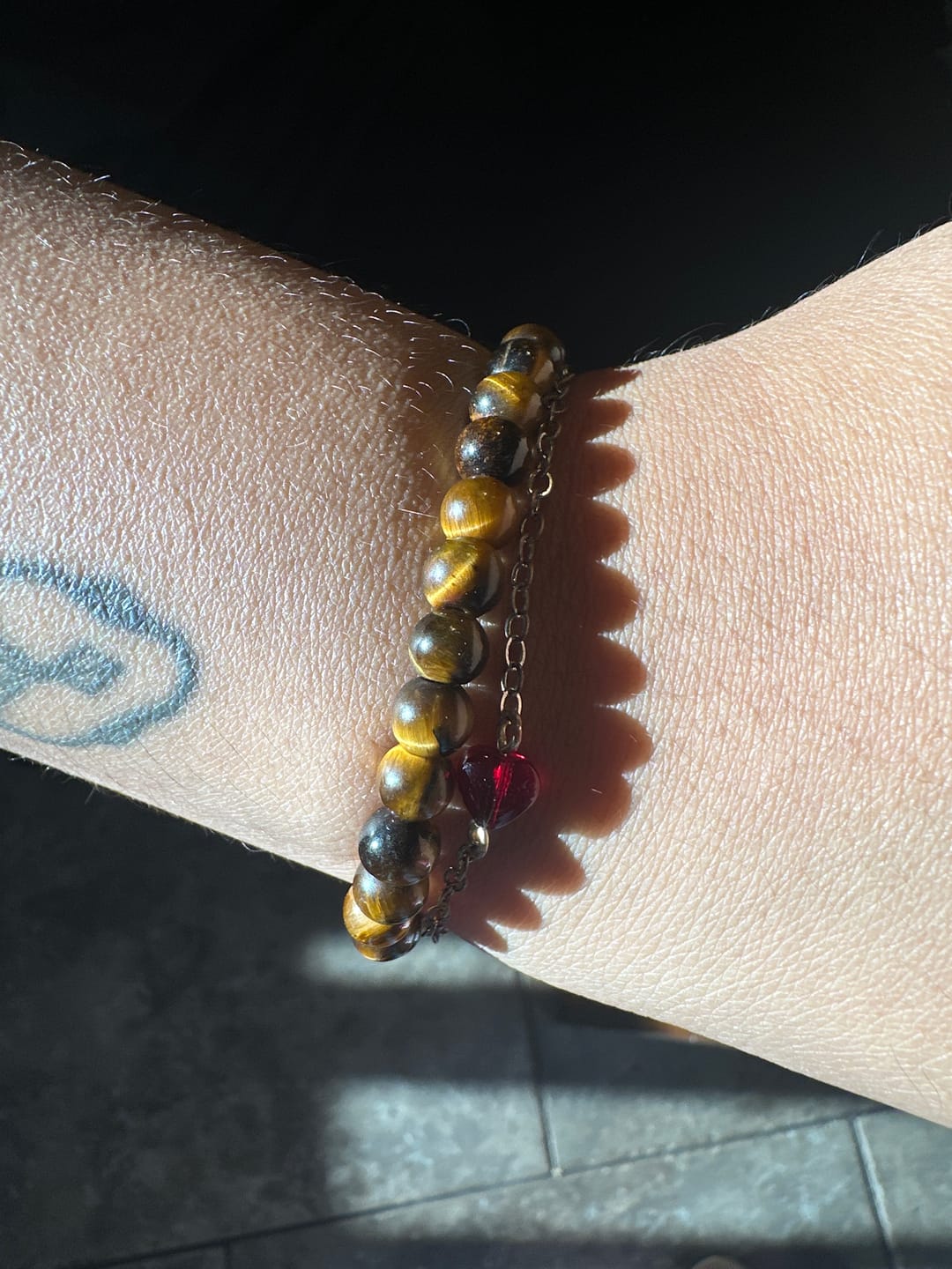 Customer photo review of Tiger's Eye 6mm Beaded Stretch Bracelet