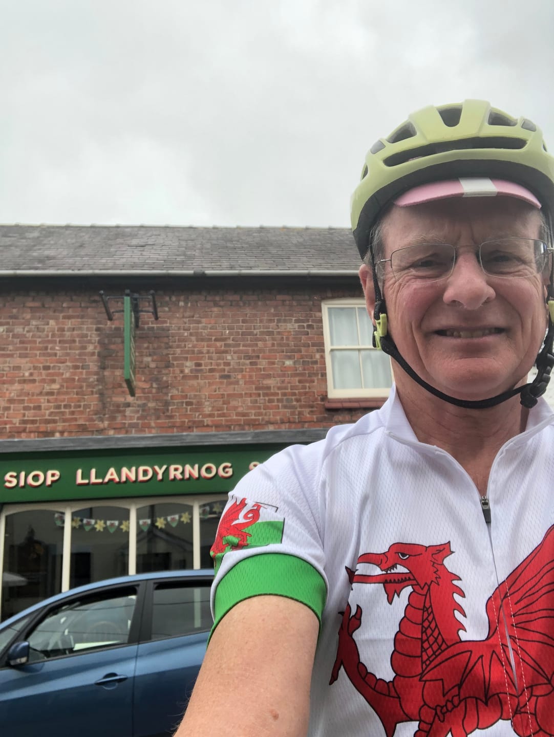 Customer photo review of Wales Flag Cycling Jersey (Green, White & Red)