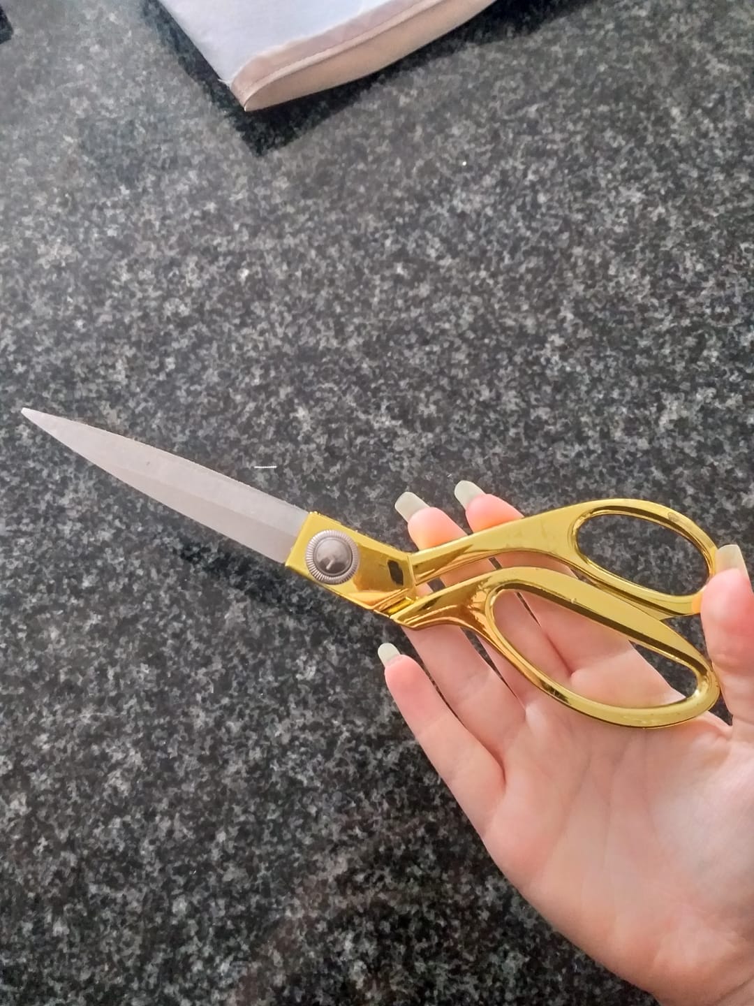 Customer photo review of Scissors Dressmaking Steel - Gold.B4847