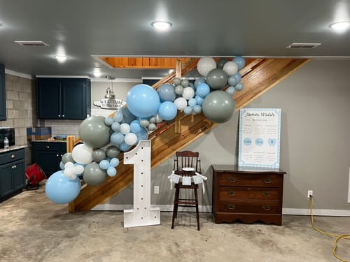 Customer photo review of Custom Balloon Garland Kit