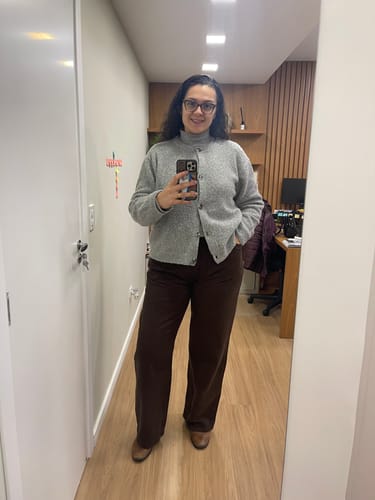 Bruna P. review of Calça Jeans Wide Leg Buriti Marrom Escuro image 1 out of 1