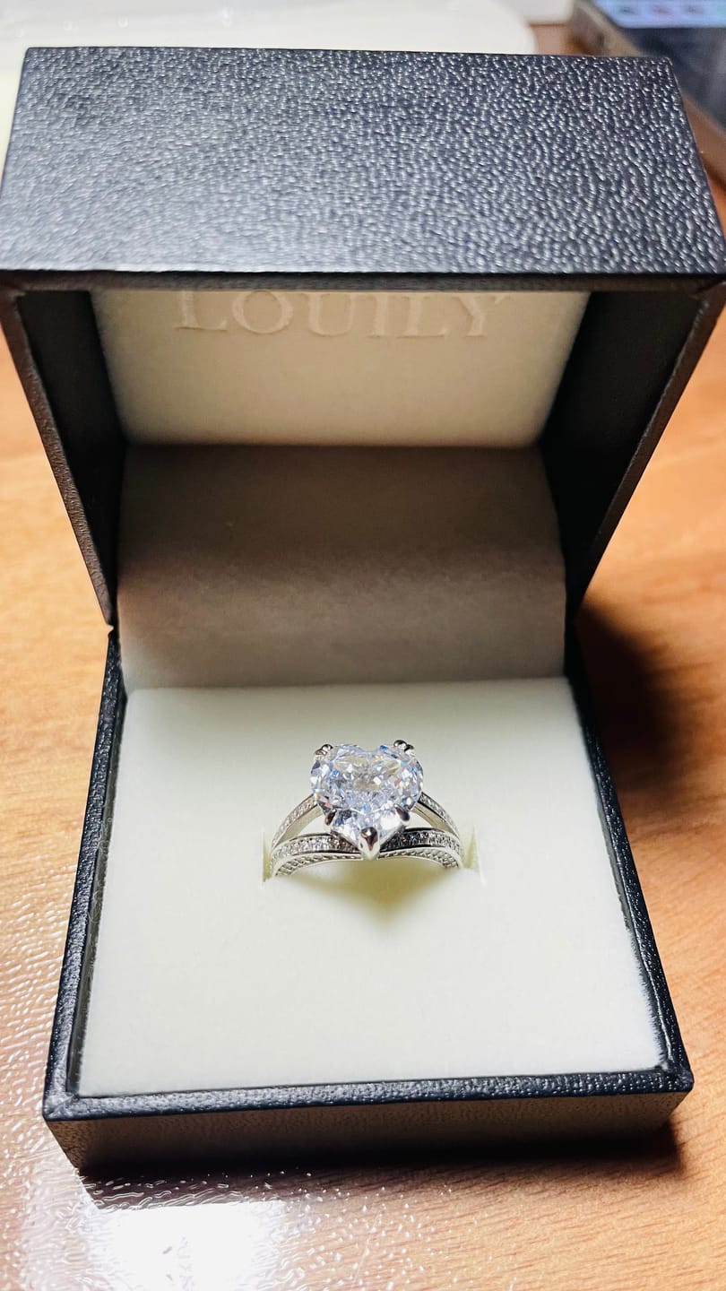 Customer photo review of Louily Exquisite 5.0 Carat Heart Cut Engagement Ring In Sterling Silver