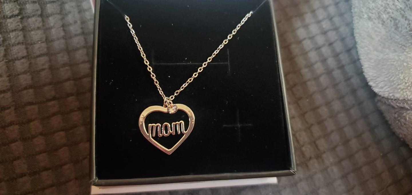 Customer photo review of Melody 18k White Gold Plated Mom Heart Necklace with Swarovski Crystal