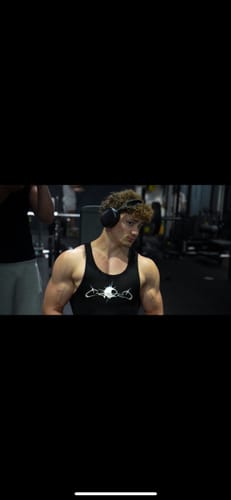 Customer photo review of Tank Top Eclipse