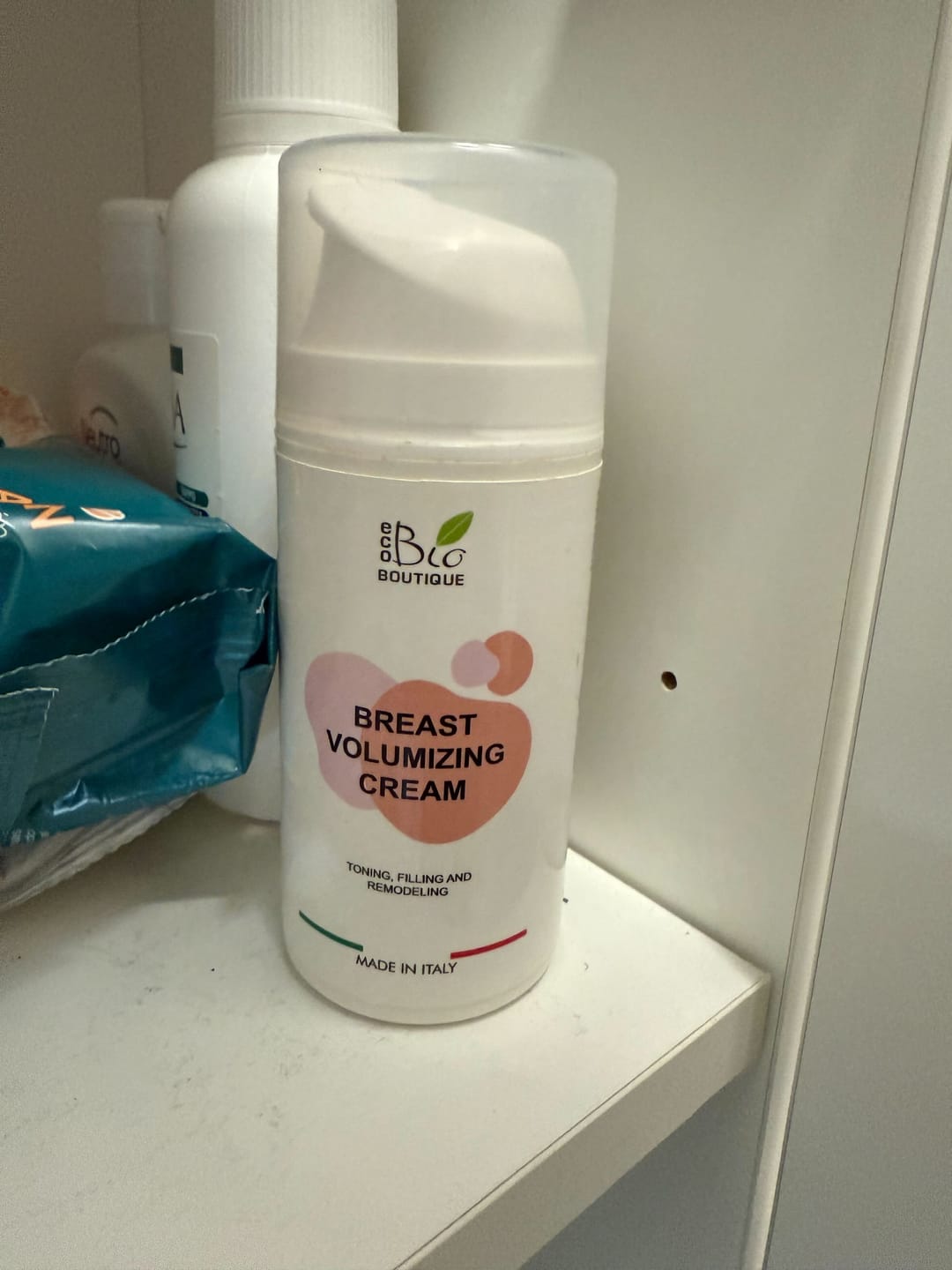 Customer photo review of Crema Voluminizadora de Pecho