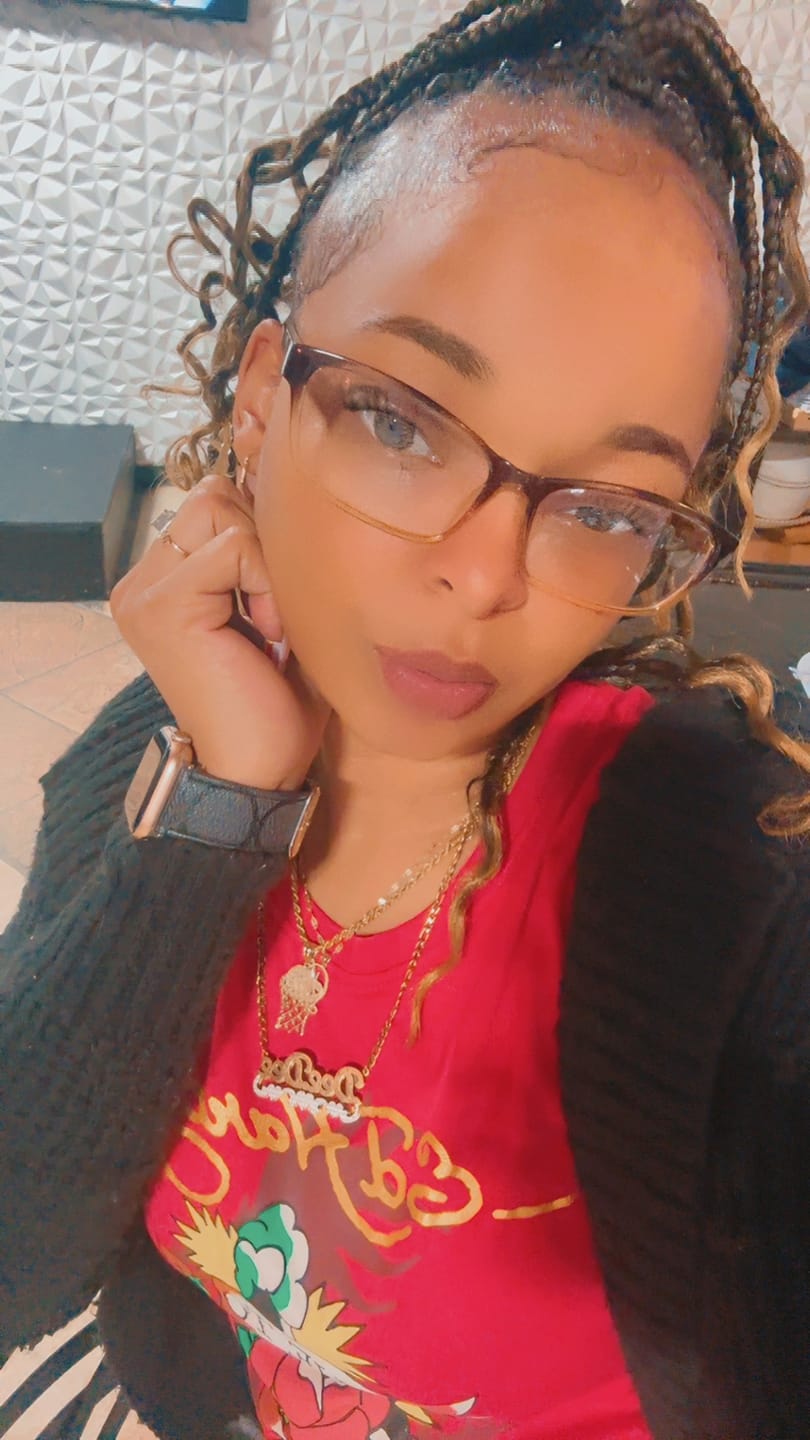 Customer photo review of Double Plated Triple Heart Name Necklace w/ Cuban Chain