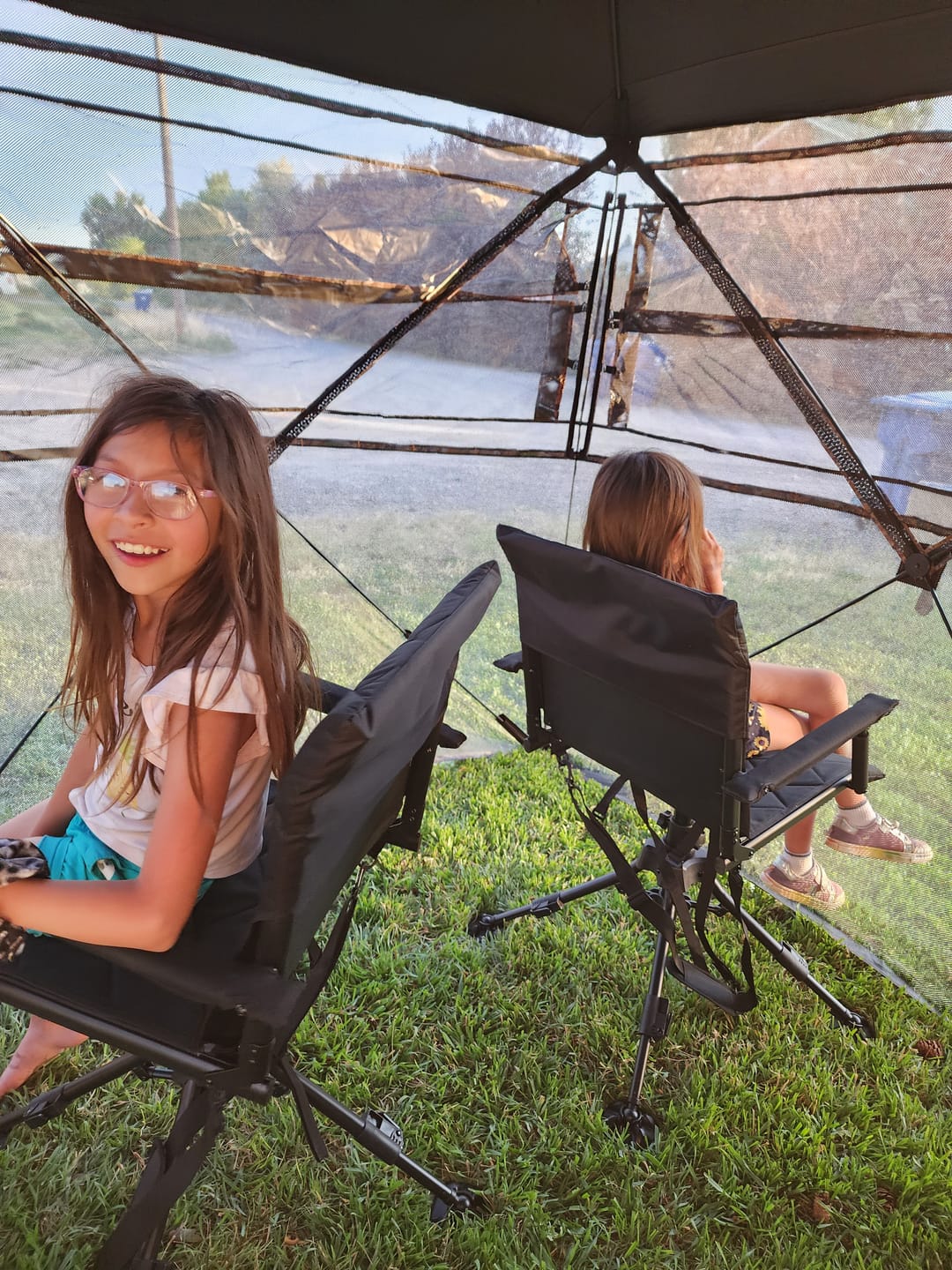 Customer photo review of TideWe Hunting Chair Adjustable Height 360°  Swivel Blind Chair With Armrests