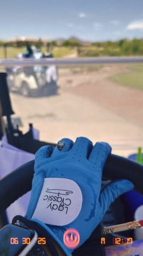 Customer photo review of Lady Classic Ring Glove