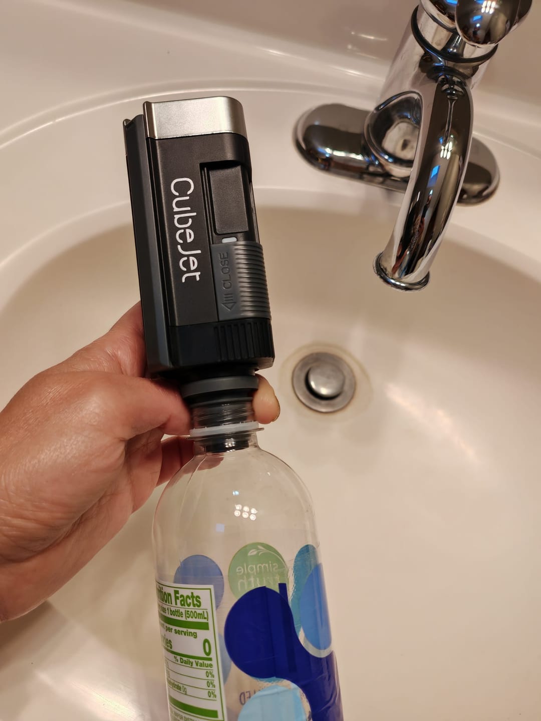 Customer photo review of CubeJet / Evolv Bottle Adapter