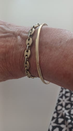 Customer photo review of Classic Gold Bangle