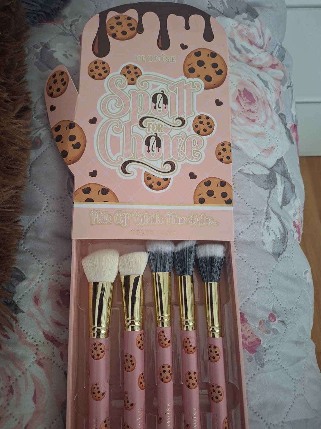 Customer photo review of P.Louise Spoilt For Choice 5-Piece Brush Set