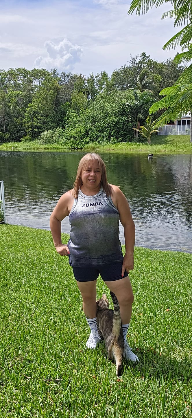 Customer photo review of Blue Jean Seamless High Waisted Biker Shorts