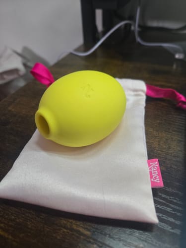 Customer photo review of Lem Clitoral Massager