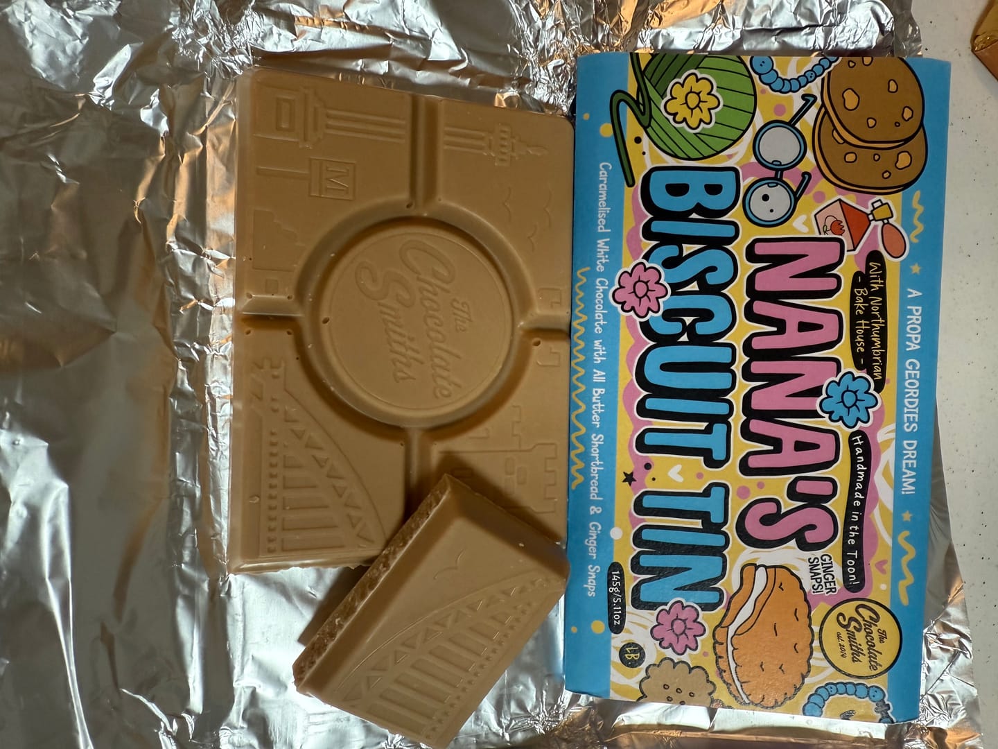 Customer photo review of Nana’s Biscuit Tin Bar 145g