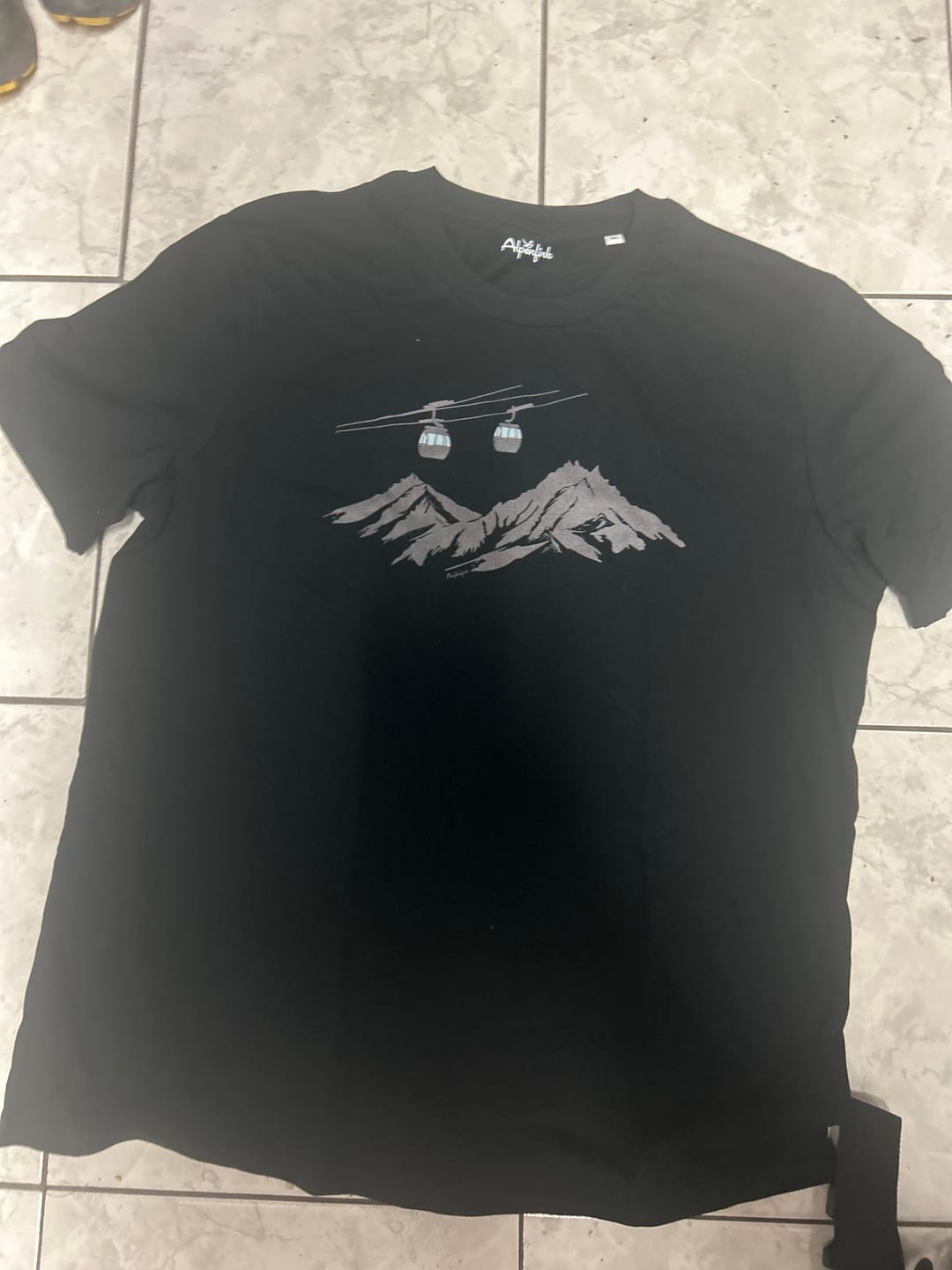 Customer photo review of 4er Gondel  - Unisex Premium Organic T-Shirt