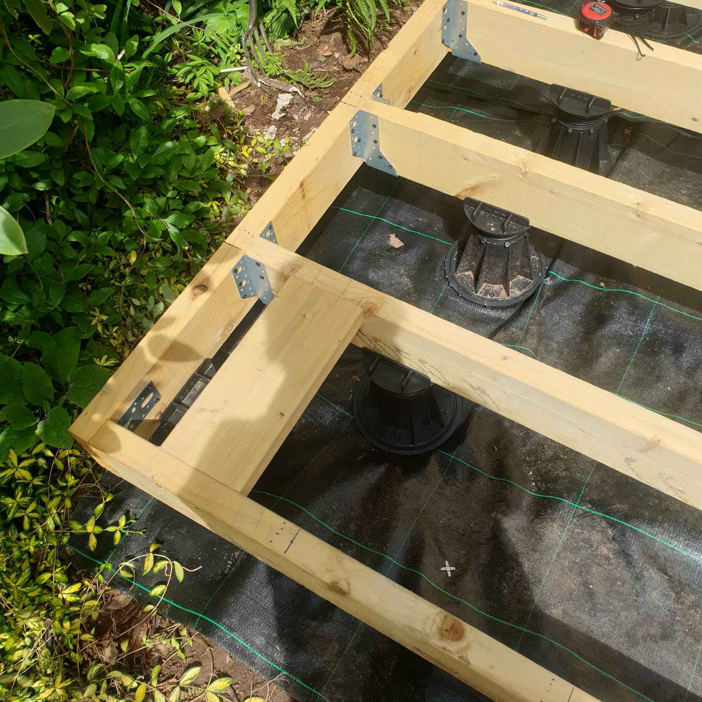 Customer photo review of 47mm x 150mm Multi Truss Hanger Super Heavy Duty Joist Hanger