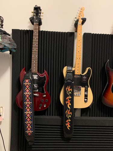 Customer photo review of Zero-Gravity Strap for Guitar & Bass