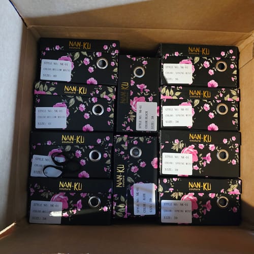 Customer photo review of Nan-Ku NIB Women's Sneakers