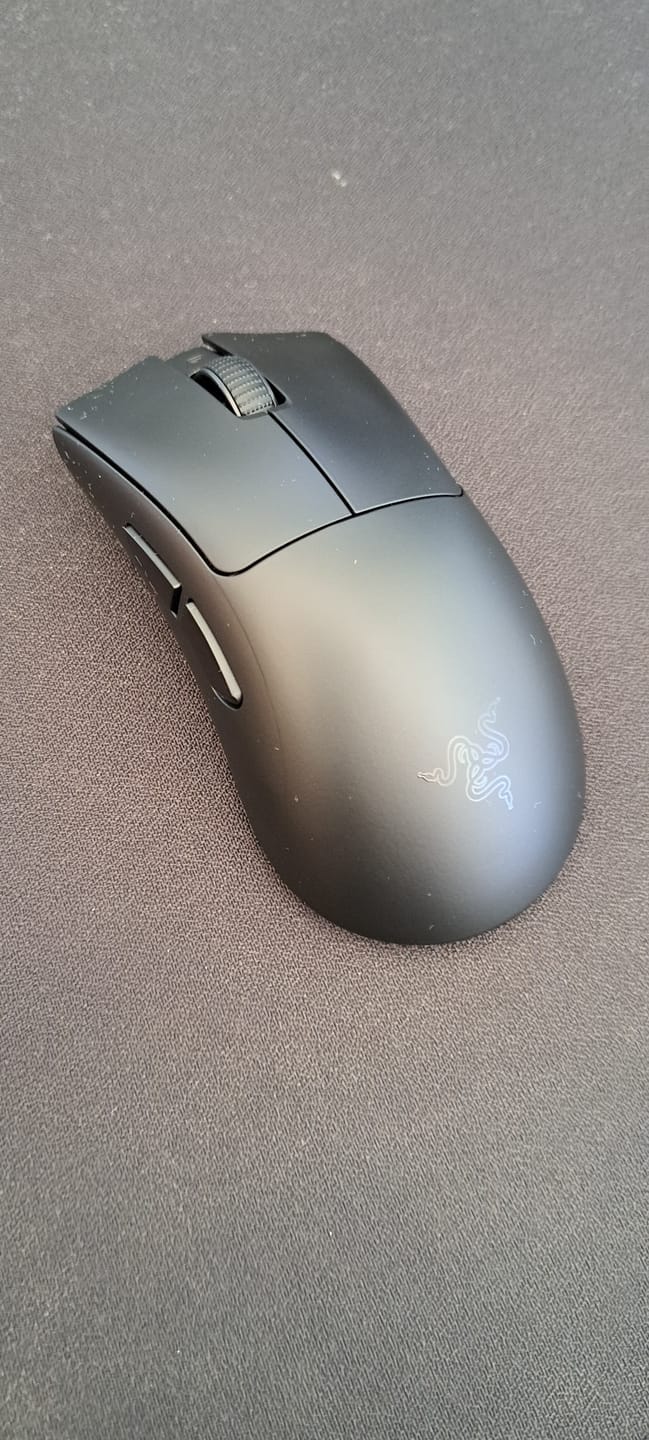 Customer photo review of Mouse Razer Deathadder V3 HyperSpeed*