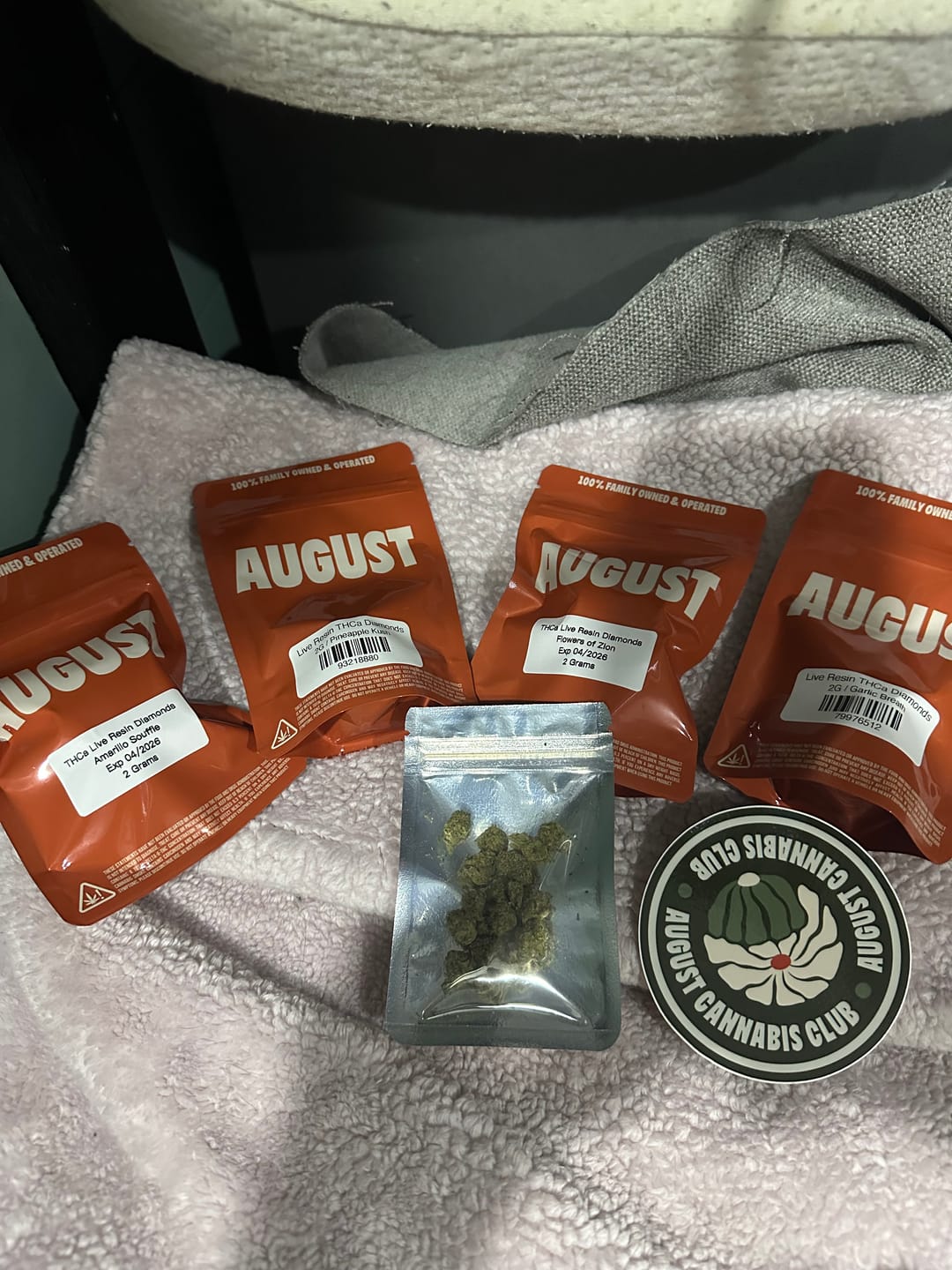 Customer photo review of Live Resin THCa Diamonds