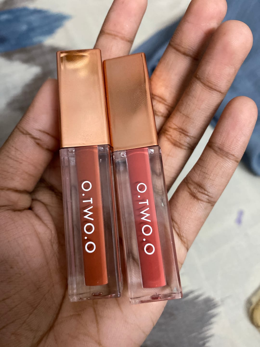 Customer photo review of O.TWO.O MATTE LOCK COLOR LIP GLAZE SET