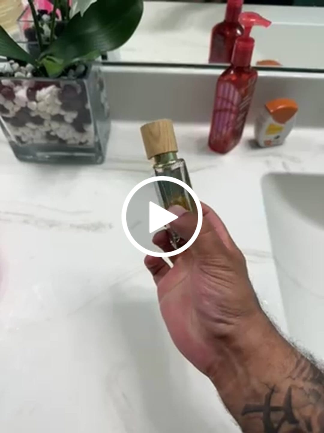 Customer video review of Dua's Tri-Neighborhood