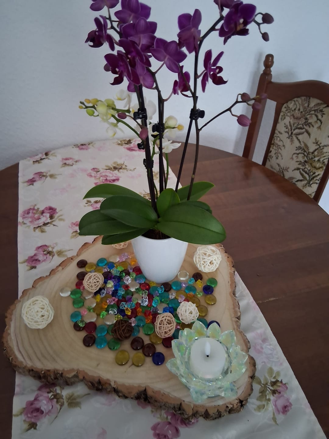Customer photo review of Cocktail Orchideen im 2er Set mit 3+ Rispen inkl. Keramik