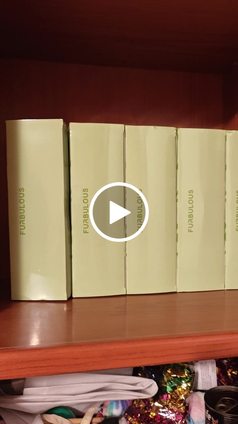 Customer video review of Furbulous Trash Bag Box