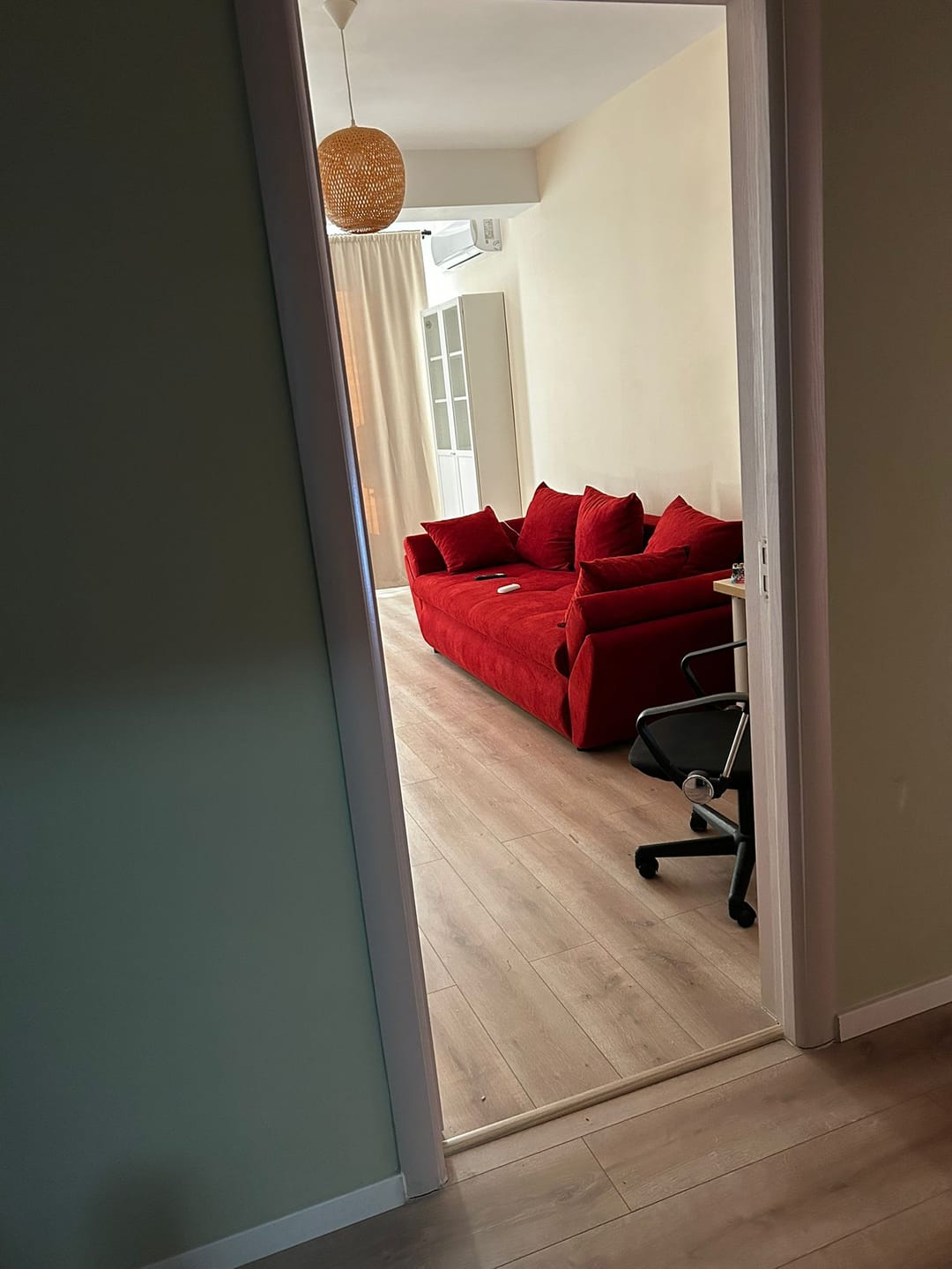 Customer photo review of Canapea extensibilă dumonde cu ladă de depozitare si sezut confortabil din spuma HR, Loana Bej 250x100 cm