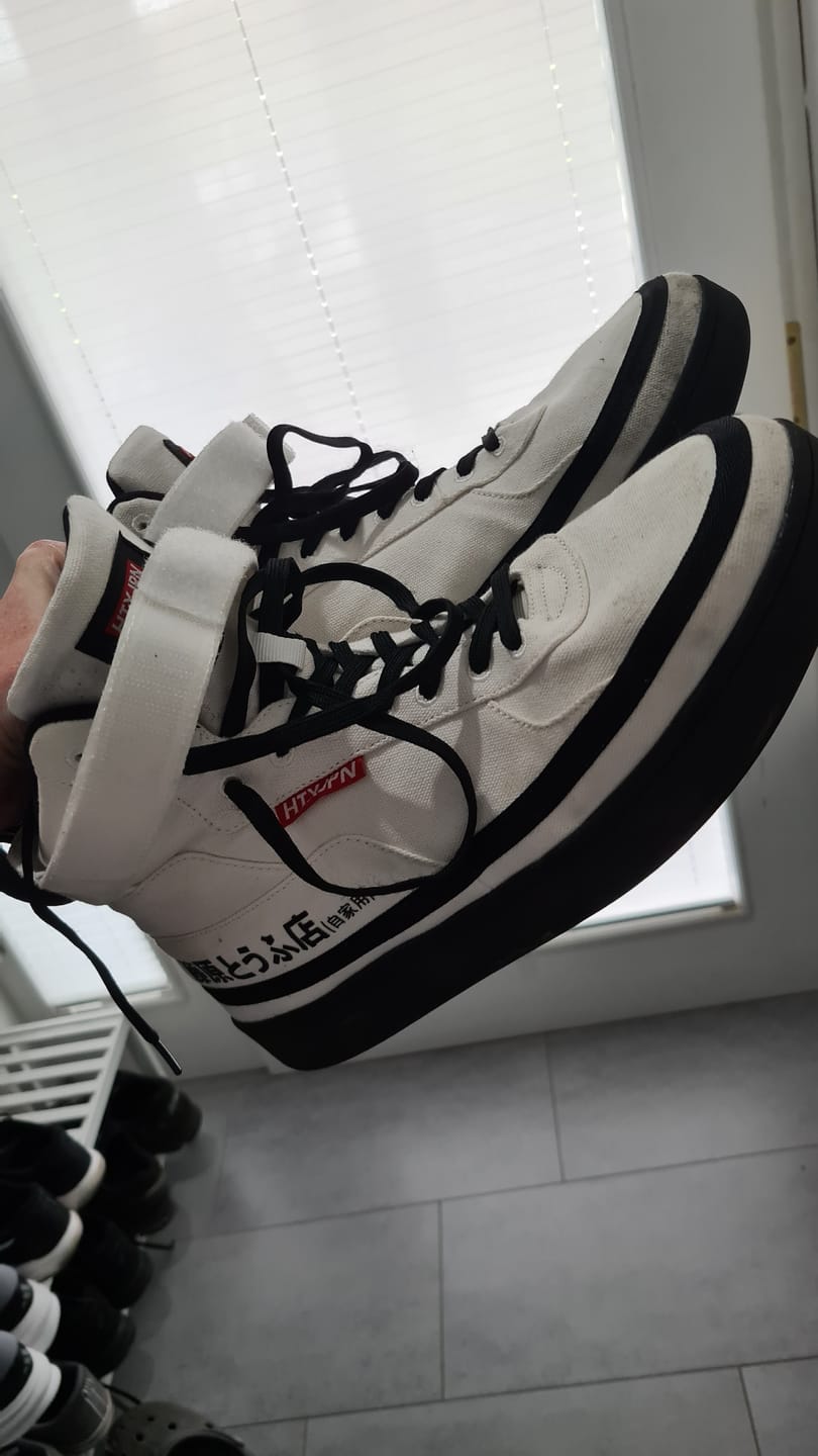 Customer photo review of HTXJPN Fuji3 High Top Sneakers