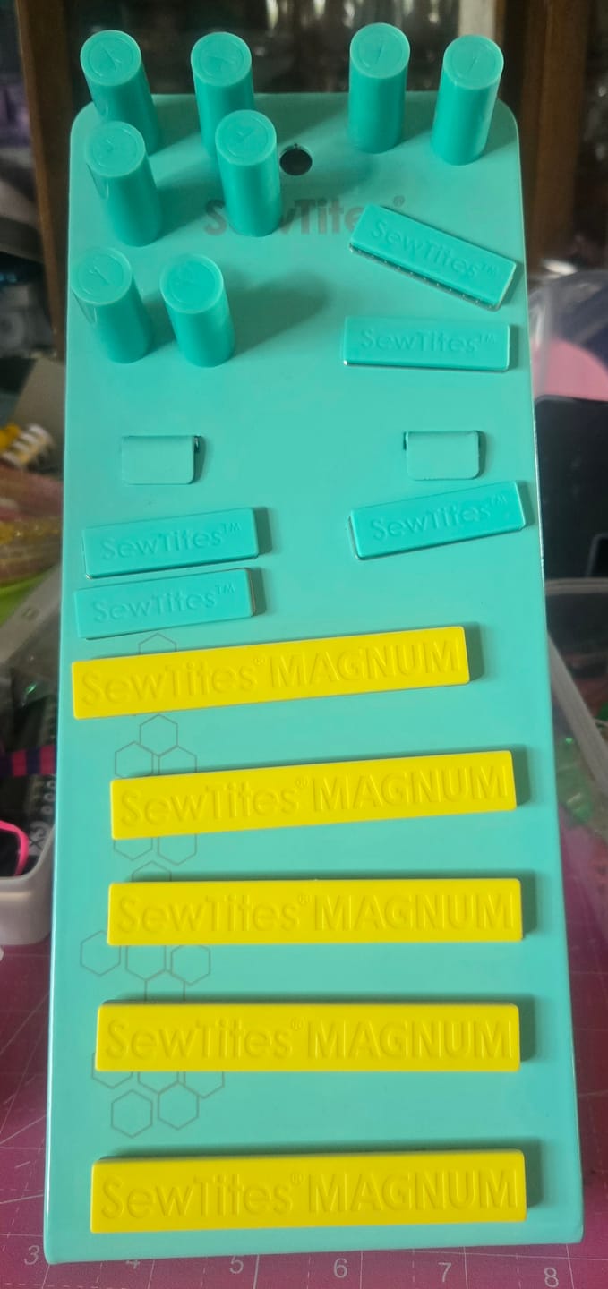 Customer photo review of SewTites Sew 'n Store Hangstand