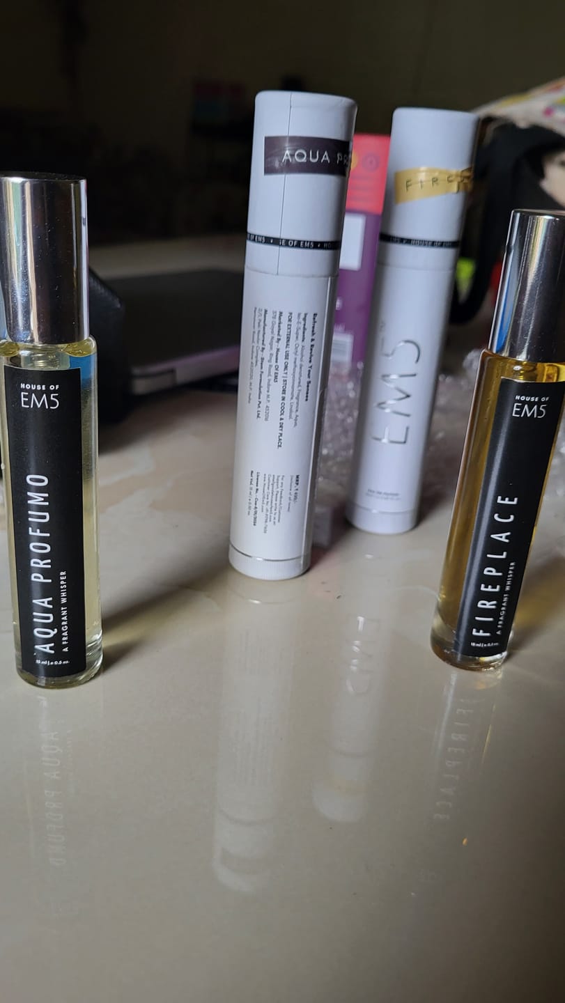 Customer photo review of EM5™ Fireplace Unisex Perfume EDP Spray for Men & Women | Woody Vanilla Balsamic Fragrance Accords | Luxury Gift for Him / Her | Variants Available: 50 ml Spray / 15 ml Spray