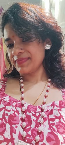 Customer photo review of Chauki Silver Studs Earrings