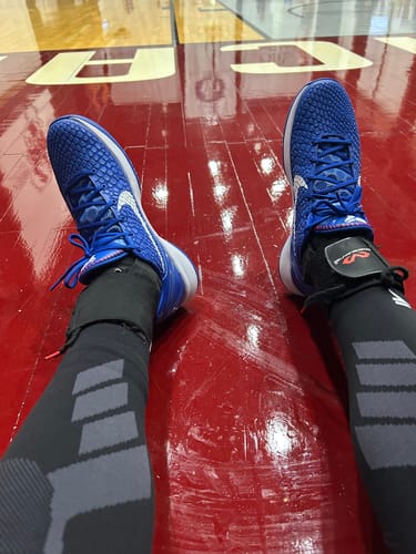 Customer photo review of Compression Sleeves V2 for Knees and Legs