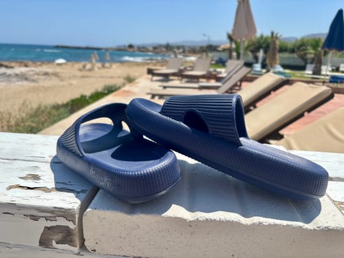 Customer photo review of HappyFlops