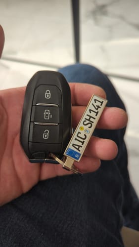 Customer photo review of Kennzeichen Schlüsselanhänger Mini Nummernschild Metall