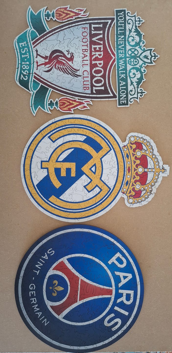 Customer photo review of PSG FC® Logo - Wooden Puzzle