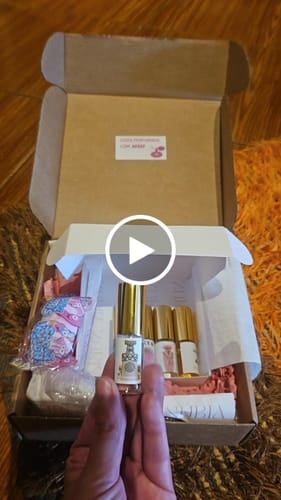 Customer video review of DECANTE MINYA COCO LUSH PARIS CORNER - 5ML
