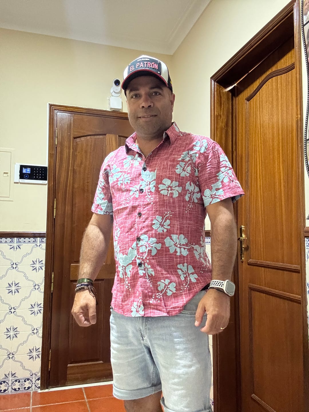 Customer photo review of Men's Red Floral Vintage Short Sleeve Button Up Beach Tropical Hawaiian Shirt